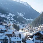 Alpine Penthouse In Der Residenz Silvretta - Stunning & Luxurious, Inkl Silvretta Card Premium سي