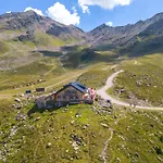 Alpine Penthouse In Der Residenz Silvretta - Stunning & Luxurious, Inkl Silvretta Card Premium سي