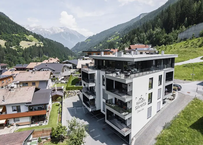 Alpine Penthouse In Der Residenz Silvretta - Stunning & Luxurious 湖城