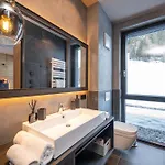 Daire Alpine Penthouse In Der Residenz Silvretta - Stunning & Luxurious, Inkl Silvretta Card Premium